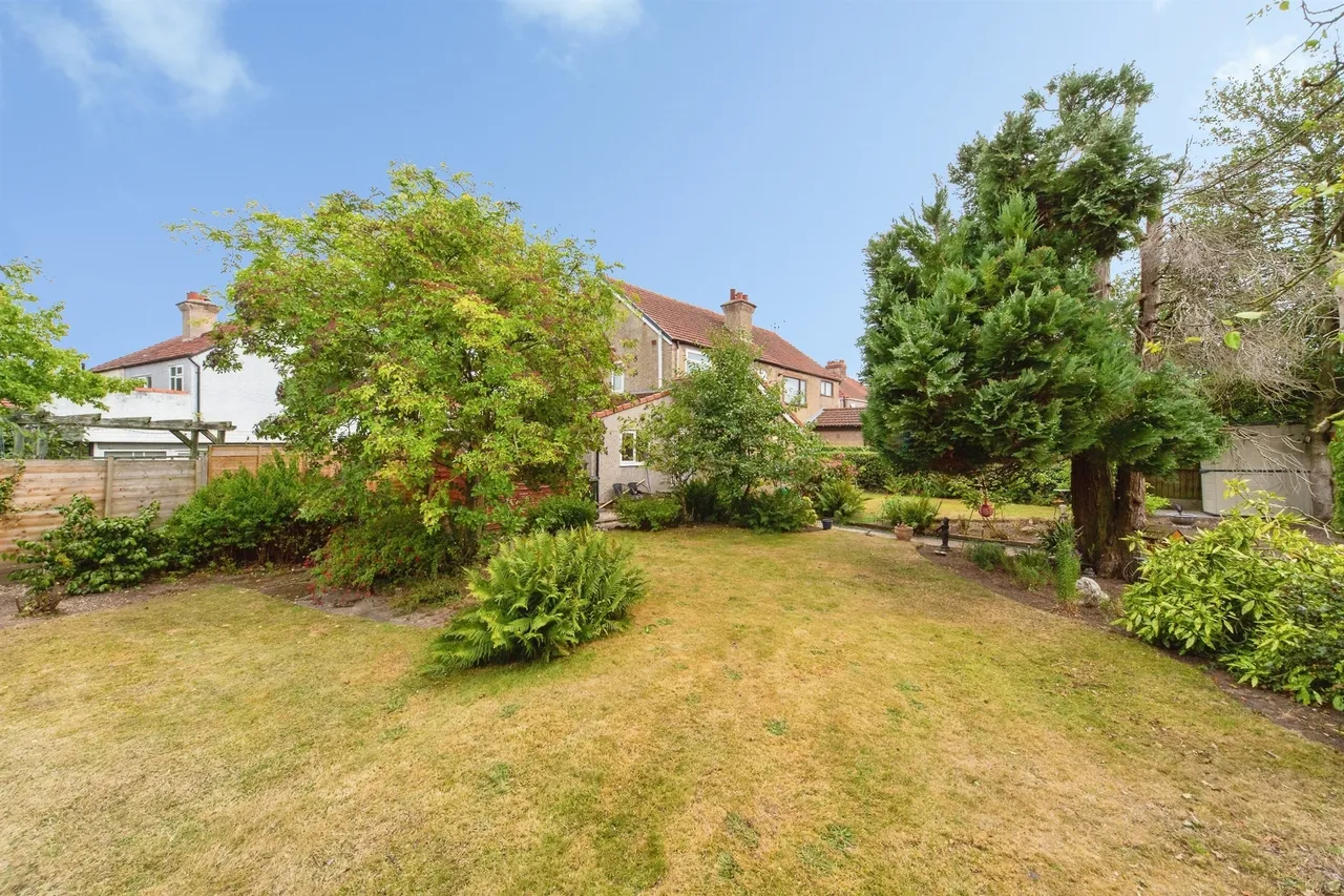 Southfield Road, Little Sutton, CH66, photo 19