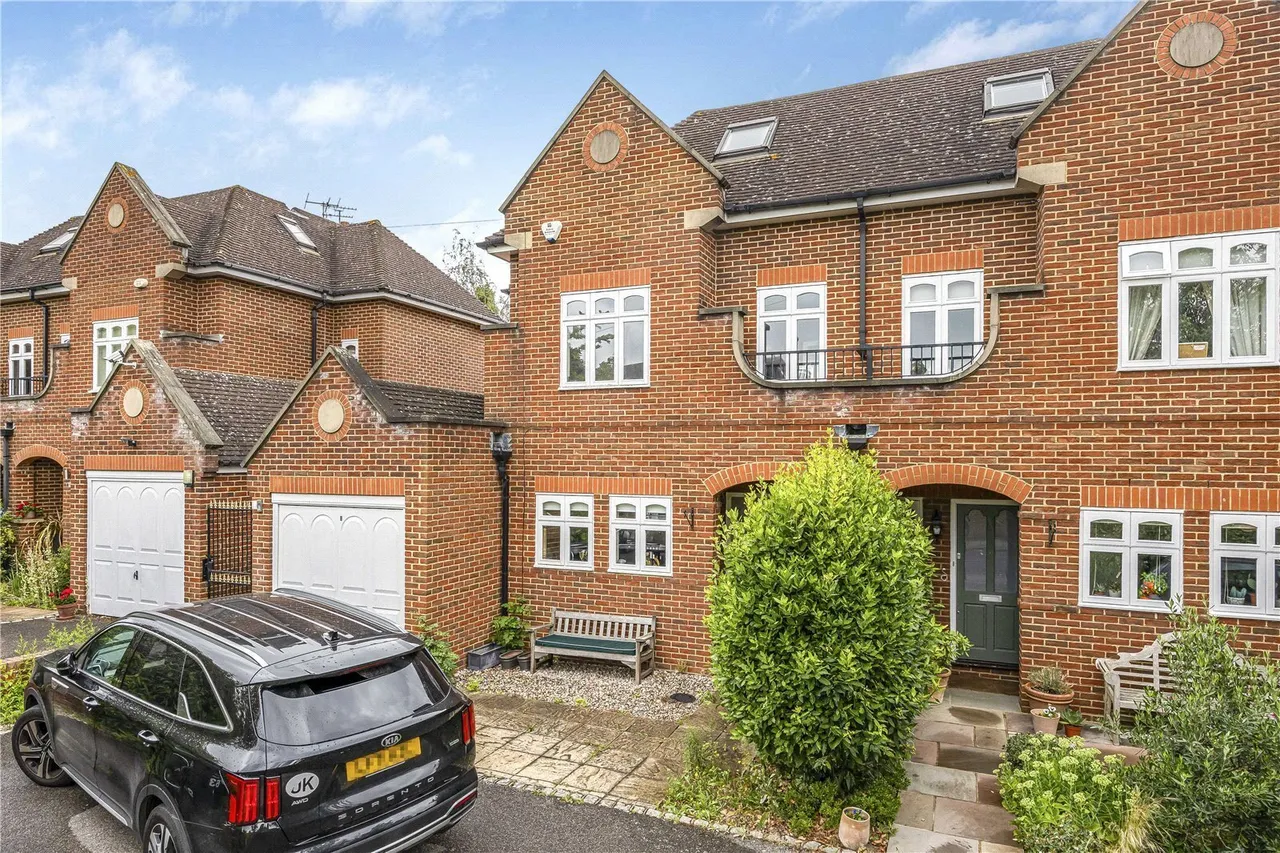 5 bed house for sale, Abbotswood Road, London, SW16