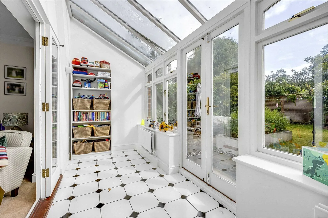 Abbotswood Road, London, SW16, photo 5