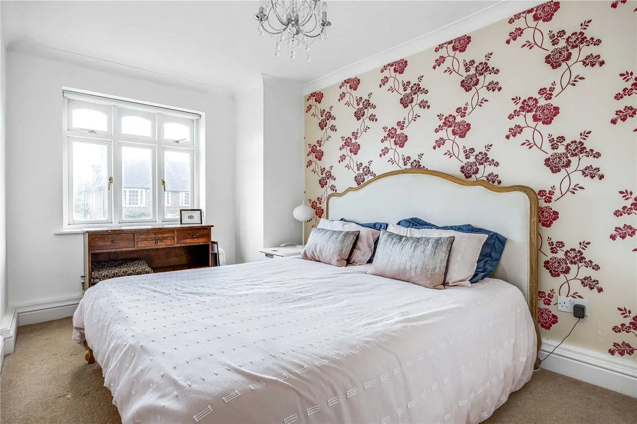 Abbotswood Road, London, SW16, photo 11