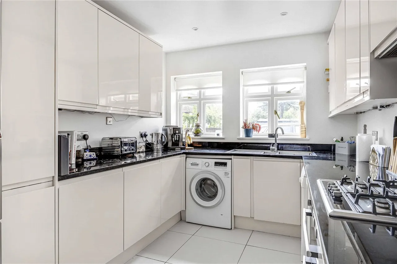Abbotswood Road, London, SW16, photo 6