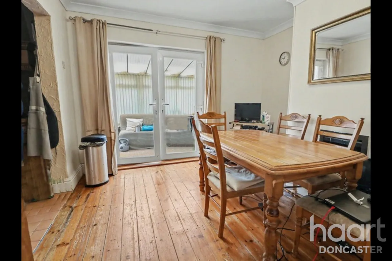 The Grove, Wheatley Hills, DN2, photo 7