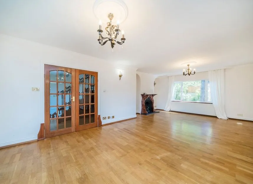 Ballard Close, Kingston Upon Thames, KT2, photo 3
