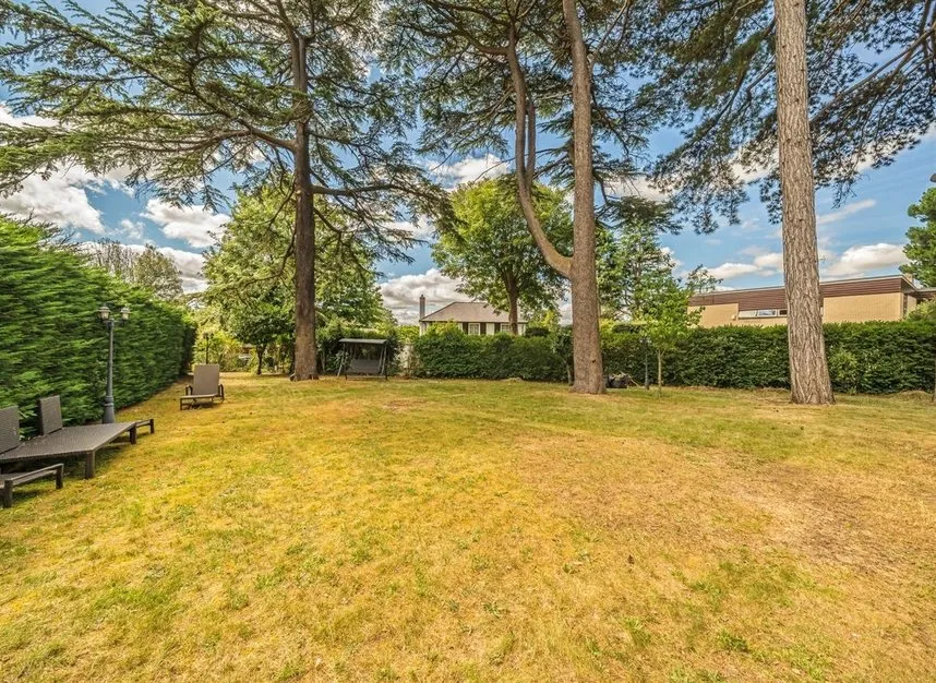 Ballard Close, Kingston Upon Thames, KT2, photo 9