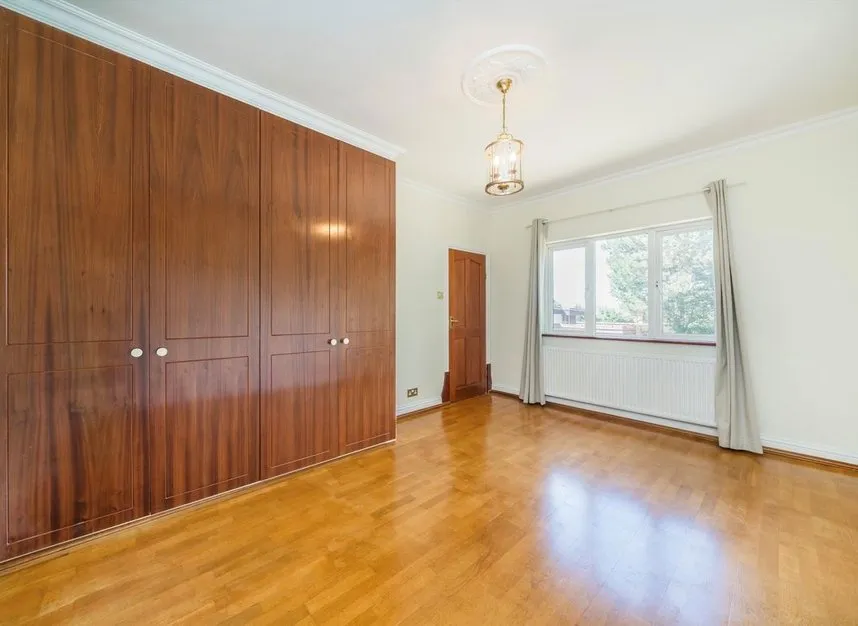 Ballard Close, Kingston Upon Thames, KT2, photo 6