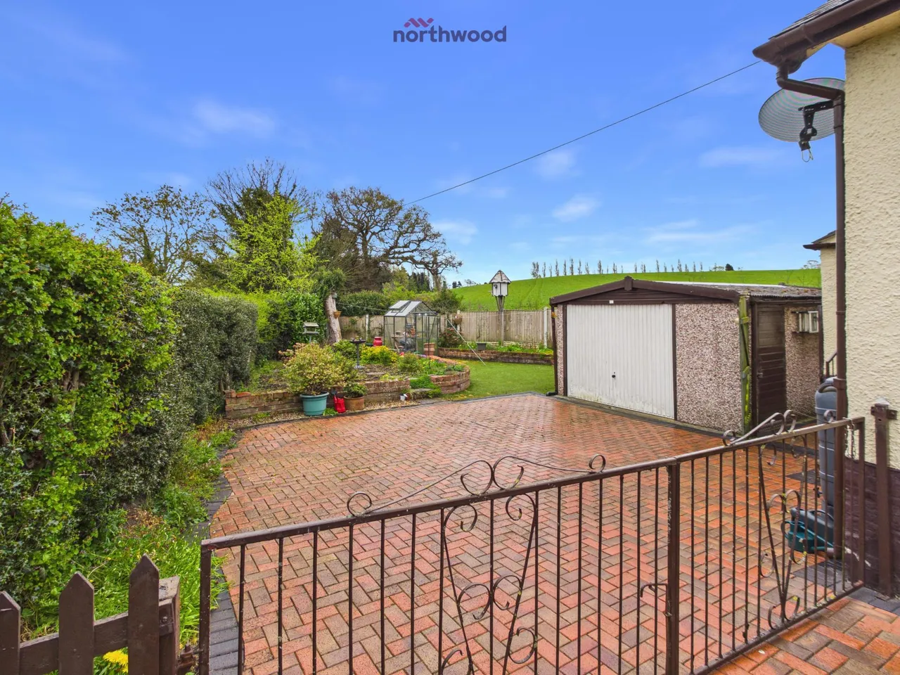 Bryn-Y-Grog Hill, Wrexham, LL13, photo 19