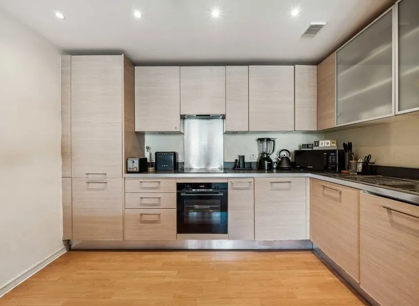 London Road, Isleworth, TW7, photo 4