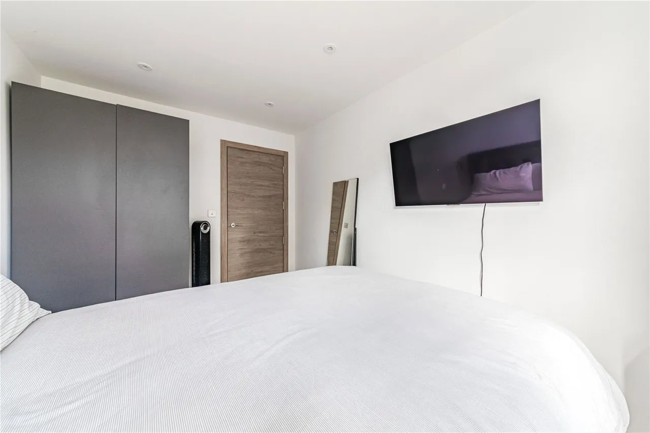 Pyrford Road, West Byfleet, Surrey, KT14, photo 8