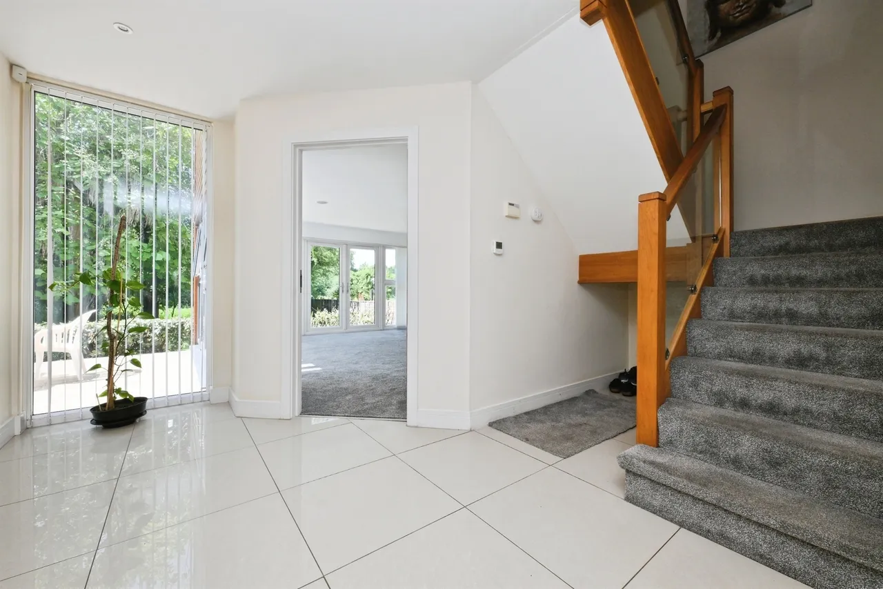 Collins Meadow, HARLOW, photo 9