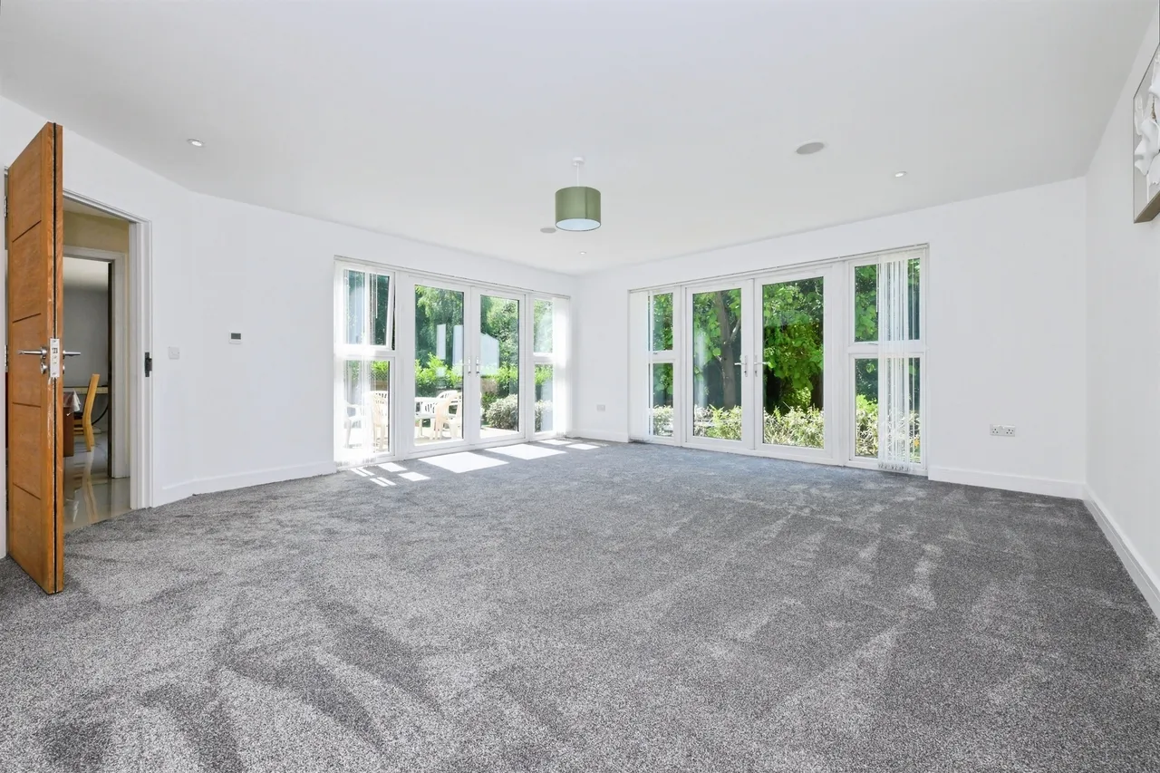 Collins Meadow, HARLOW, photo 6