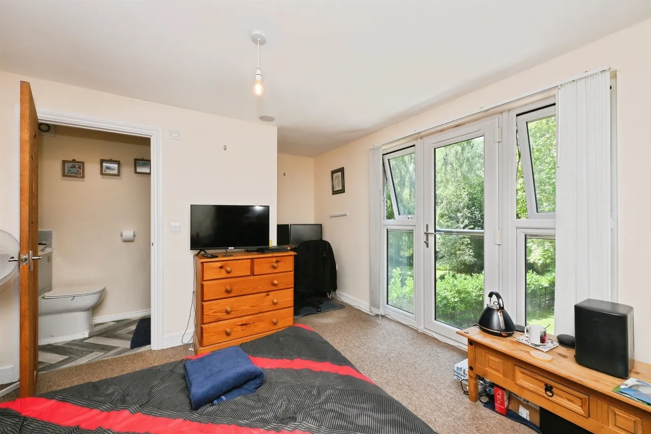Collins Meadow, HARLOW, photo 11