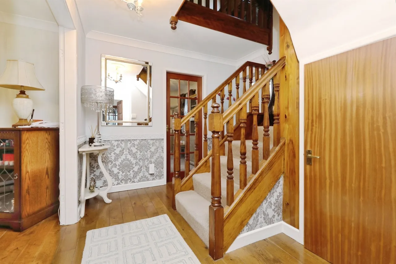 Grosvenor Road, Bircotes, Doncaster, photo 3