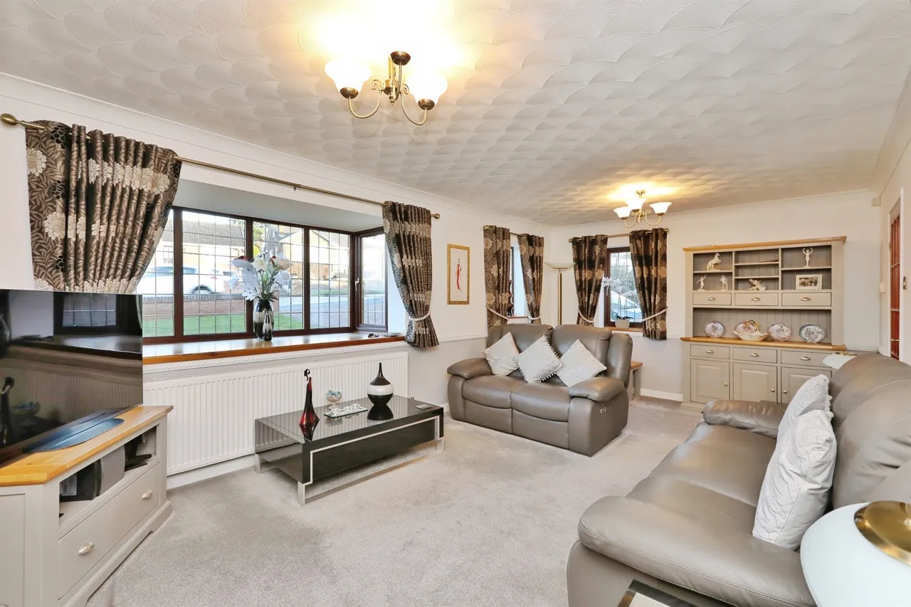 Grosvenor Road, Bircotes, Doncaster, photo 4