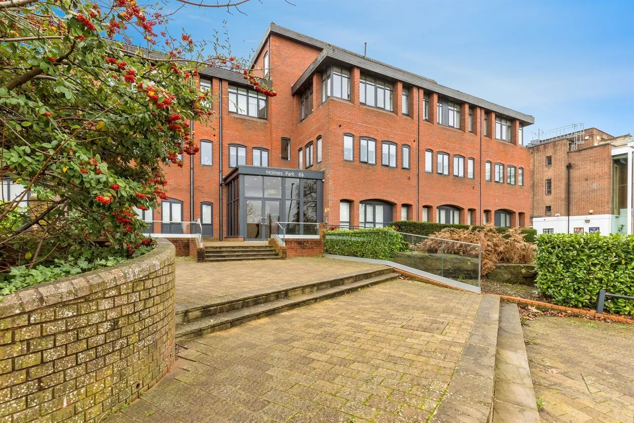 1 bed flat for sale — North Street, Horsham