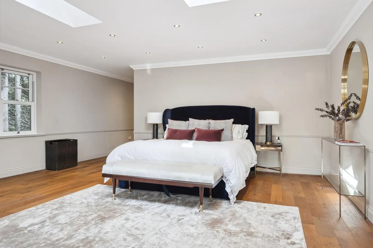 Ruxley Crescent, Esher, KT10, photo 30