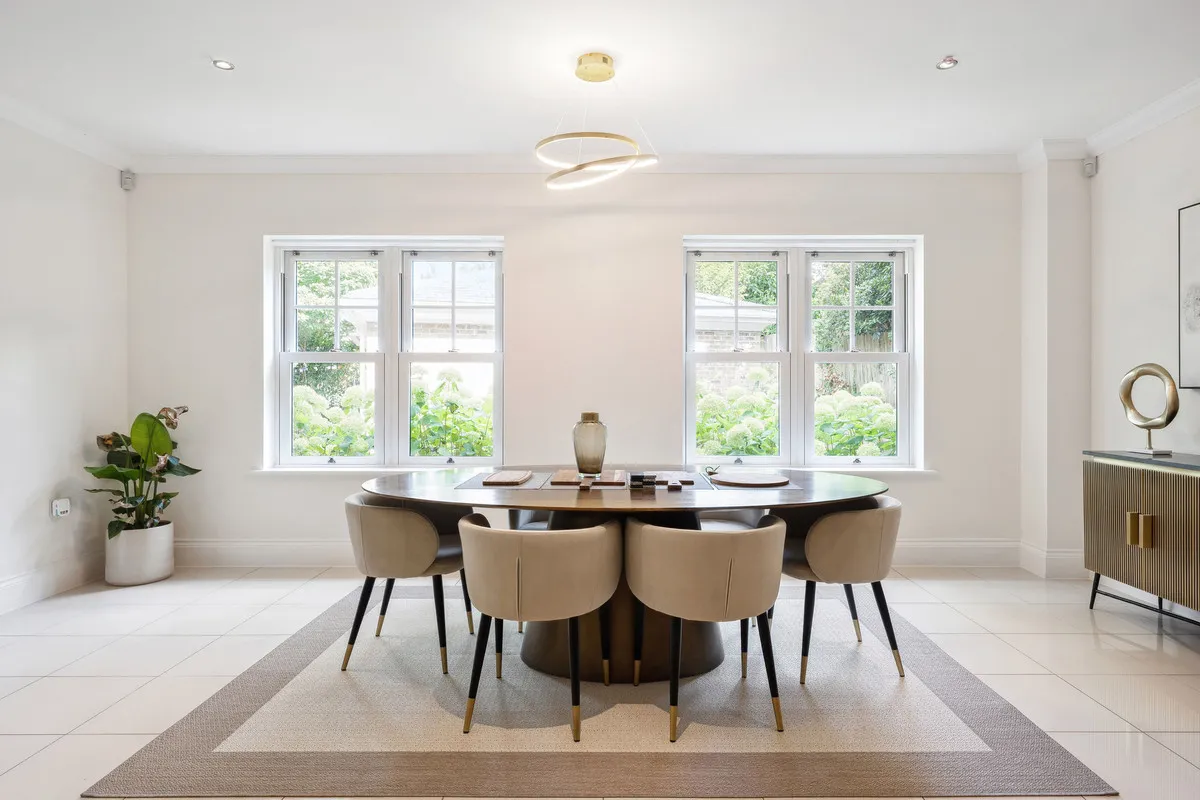 Ruxley Crescent, Esher, KT10, photo 9