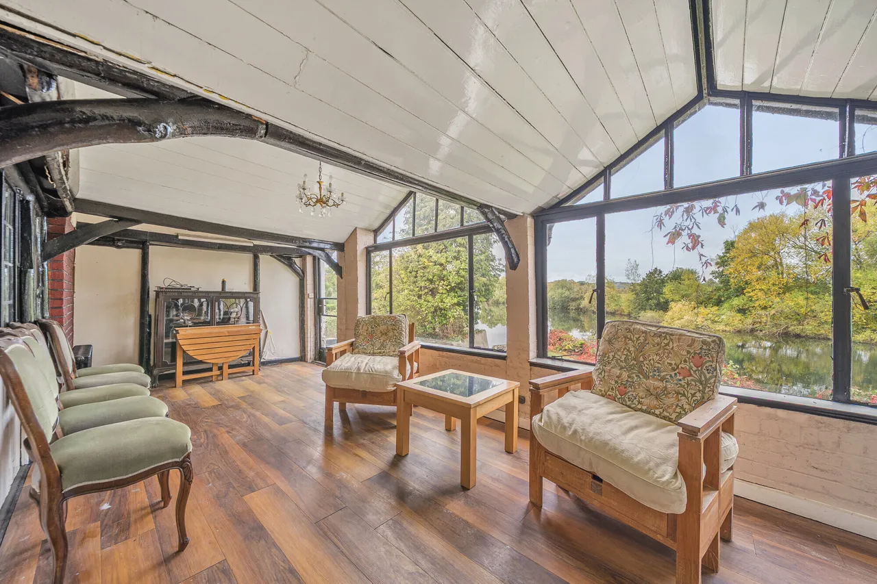 The Avenue, Wraysbury, TW19, photo 5