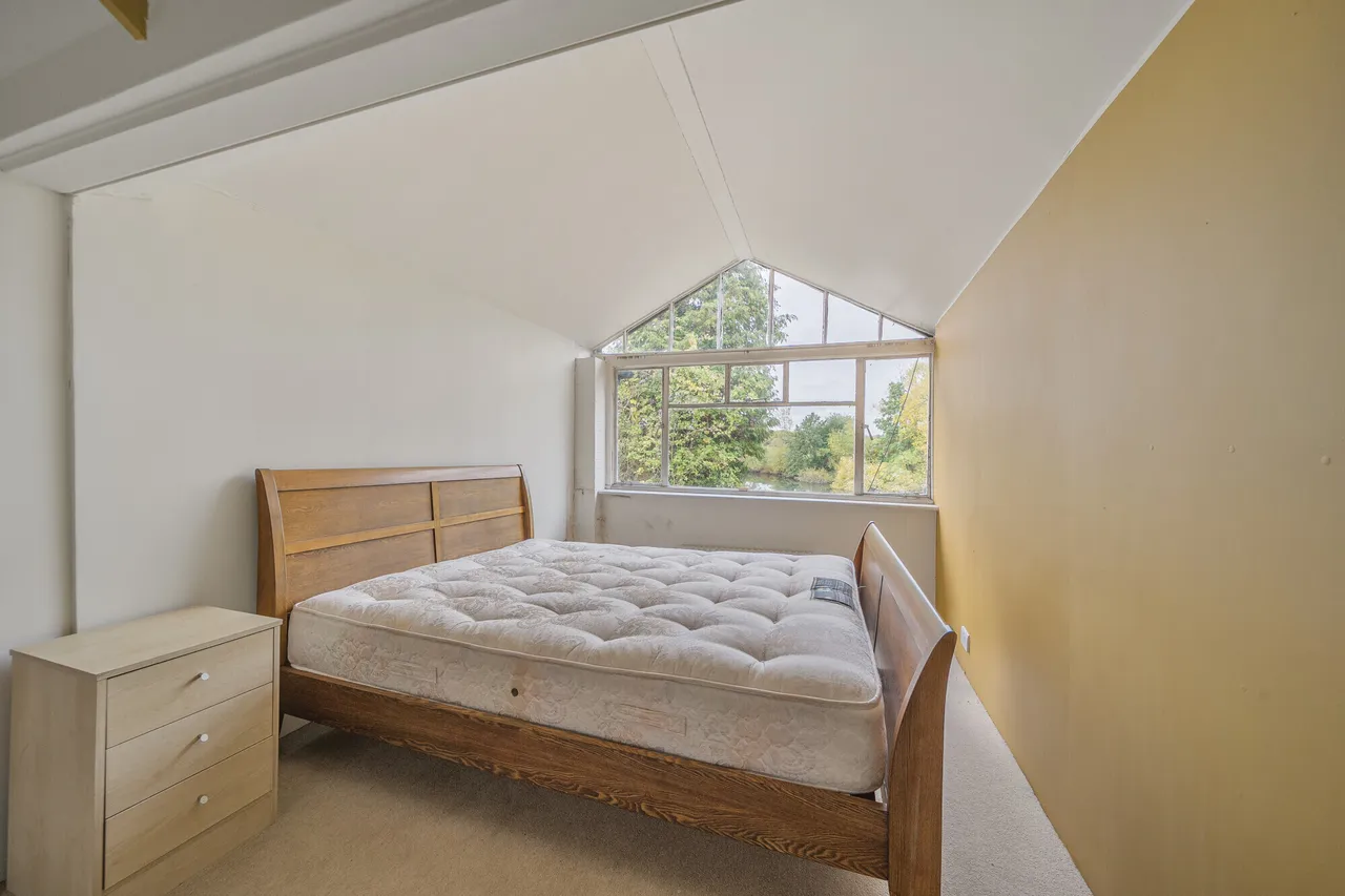 The Avenue, Wraysbury, TW19, photo 6