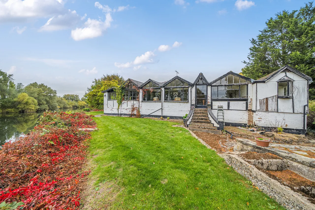 The Avenue, Wraysbury, TW19, photo 9