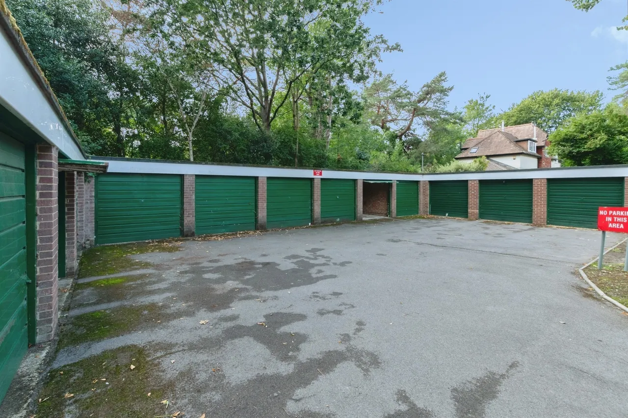 Wellington Road, Bournemouth, photo 11