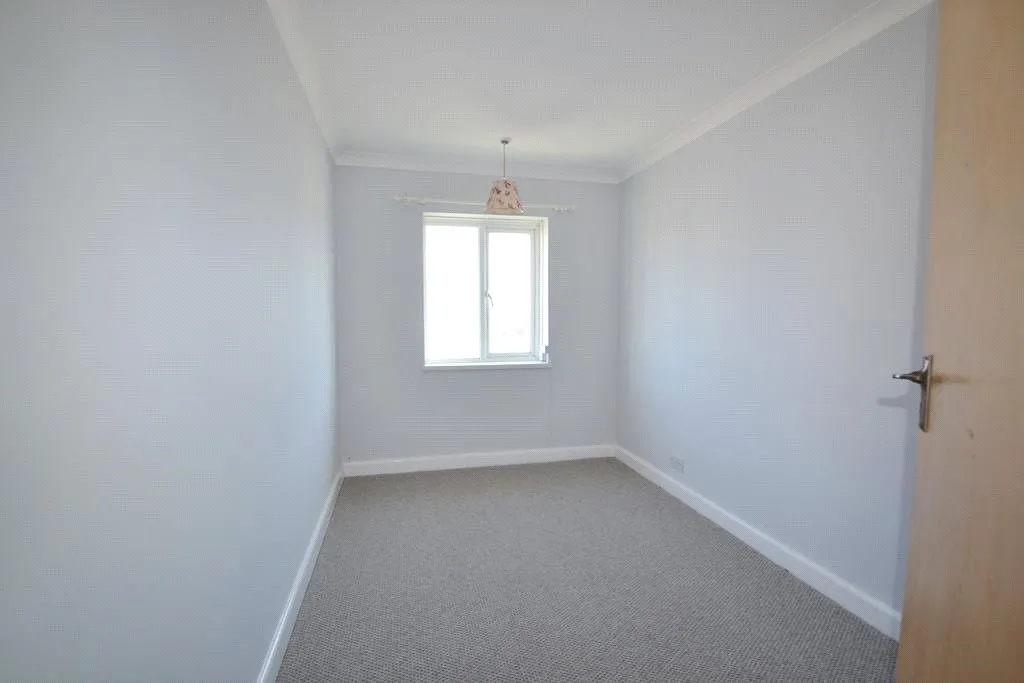 Hurst Avenue, Worthing, BN11, photo 6