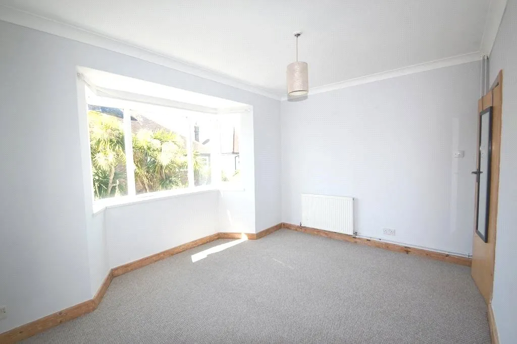 Hurst Avenue, Worthing, BN11, photo 4