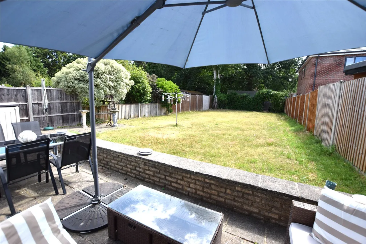 Blackthorn Crescent, Farnborough, Hampshire, GU14 9AF, photo 20
