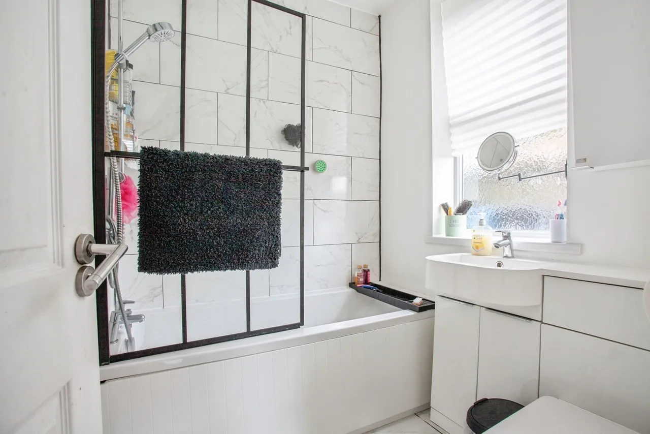Milnrow Drive, Sheffield, S5, photo 7