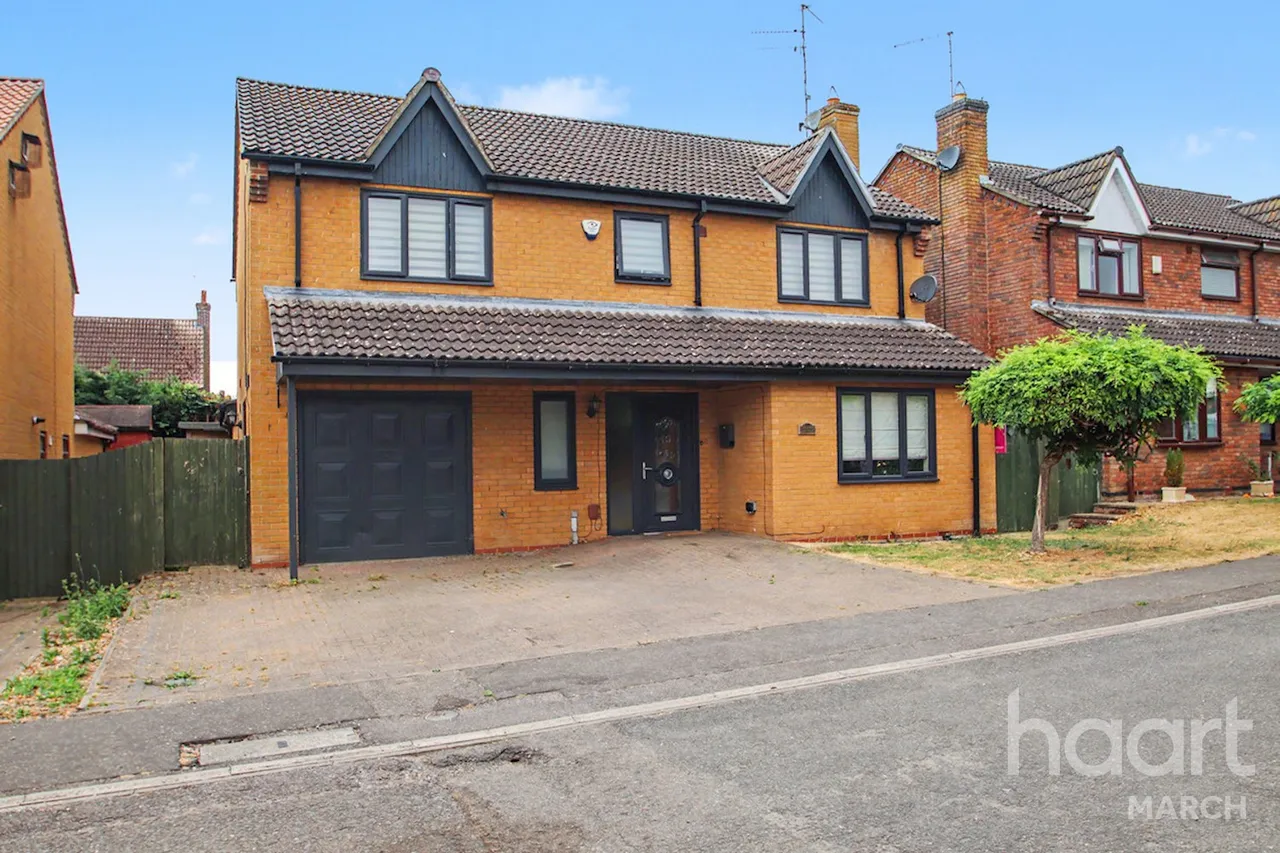 Willowbrook Drive, Coates, PE7, photo 36