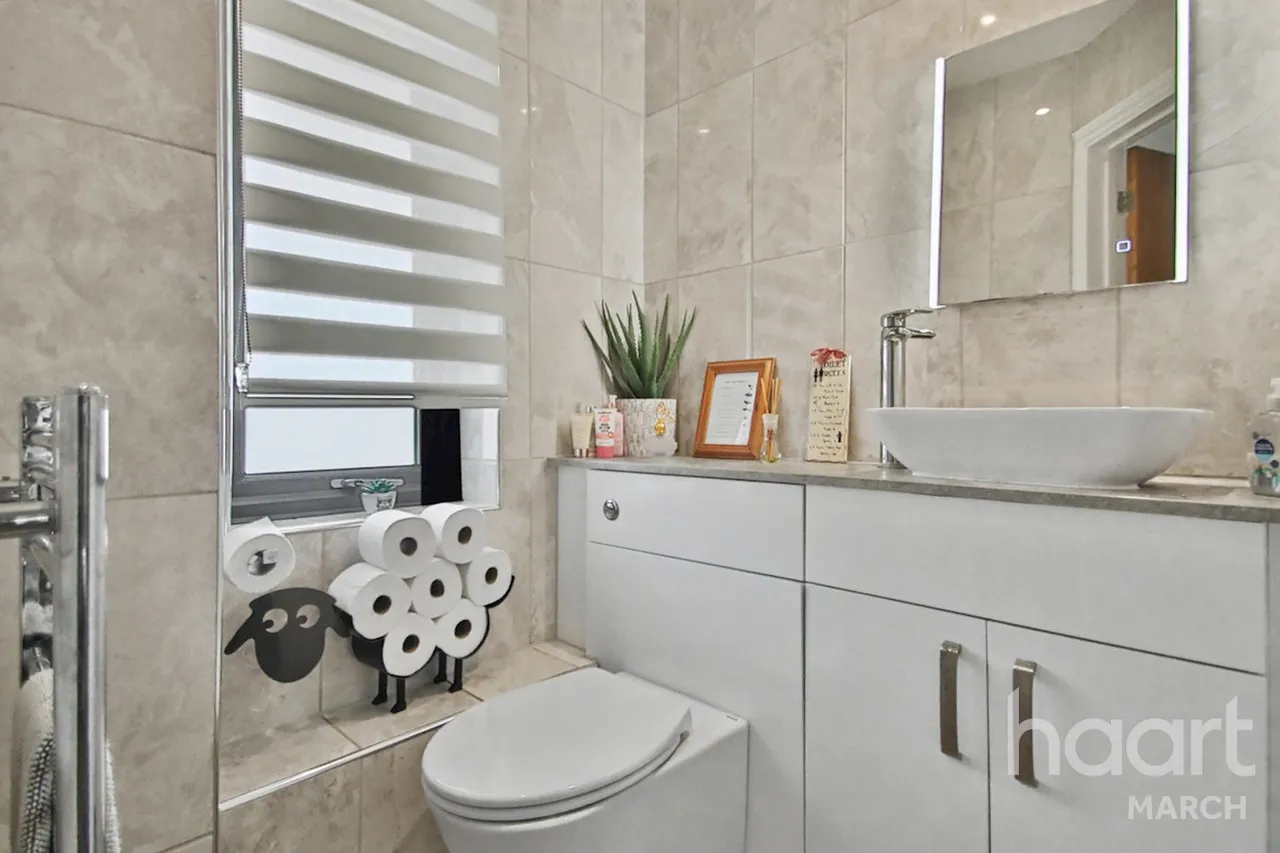 Willowbrook Drive, Coates, PE7, photo 8