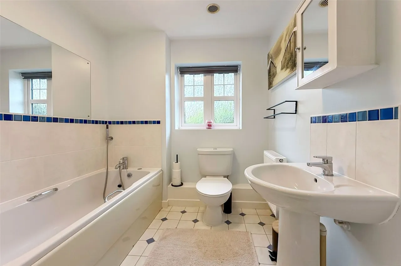 Littlehampton, BN17, photo 9