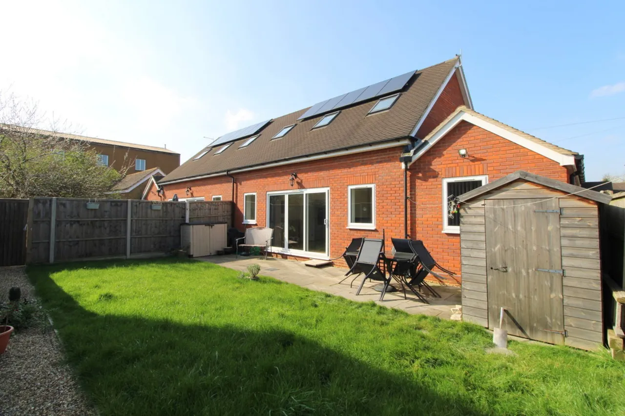 Cecil Road, Ashford, photo 13