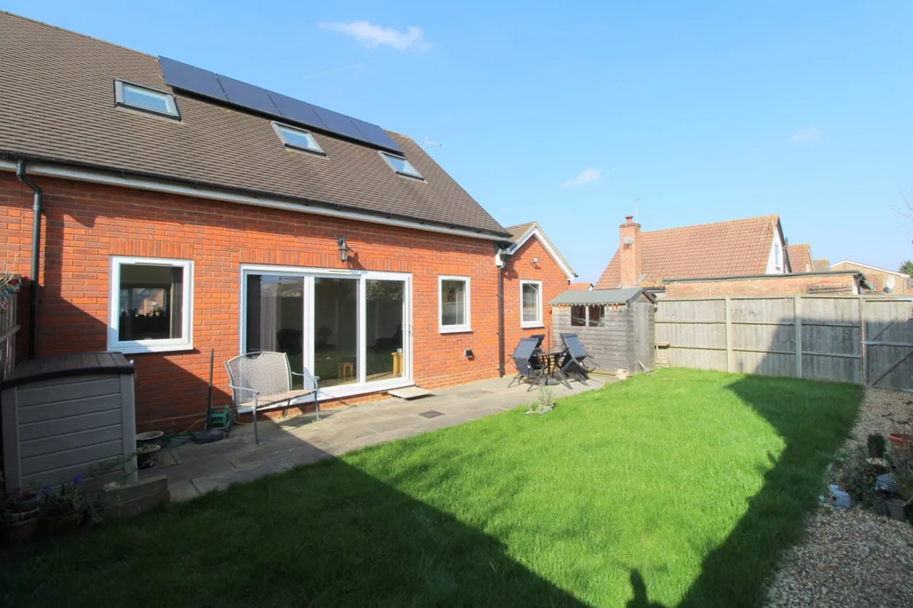 Cecil Road, Ashford, photo 17