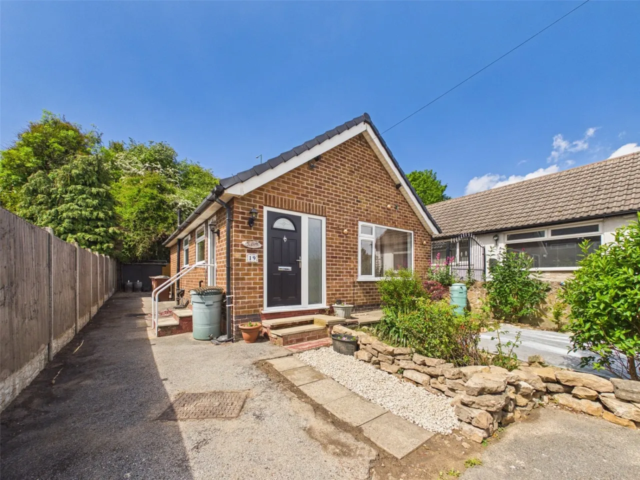2 bed house for sale, Maycroft Gardens, Nottingham, NG3