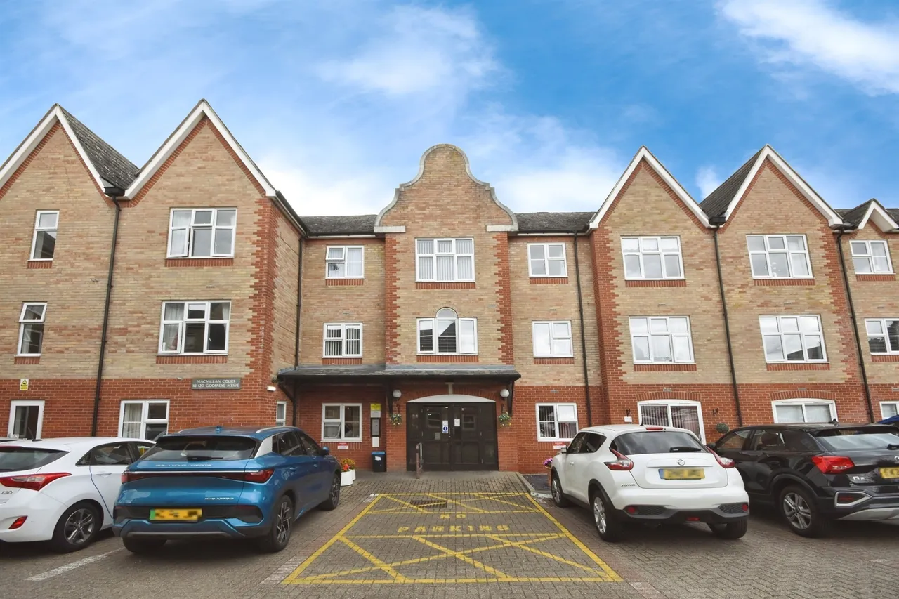 1 bed retirement property for sale — Godfreys Mews, Chelmsford