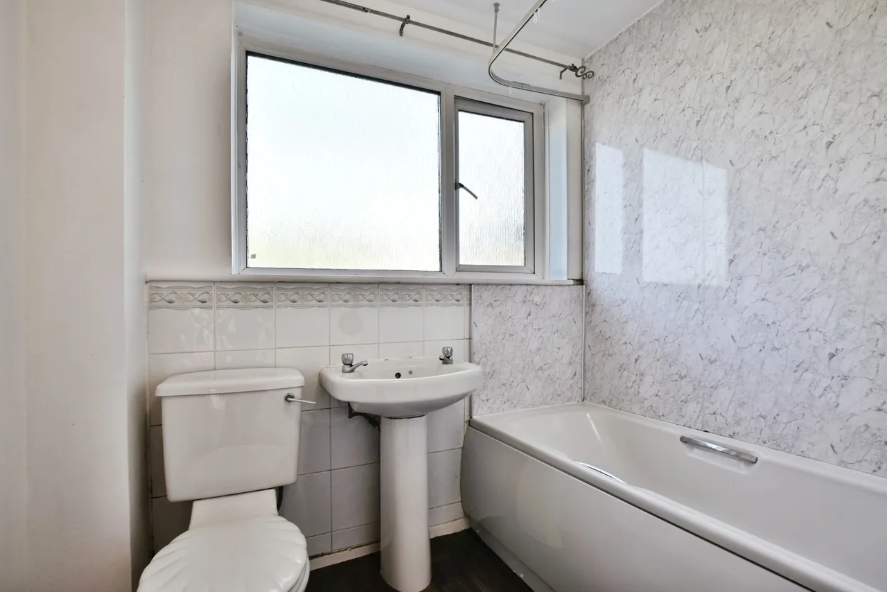 Basle Close, Bramhall, Stockport, Greater Manchester, SK7, photo 12
