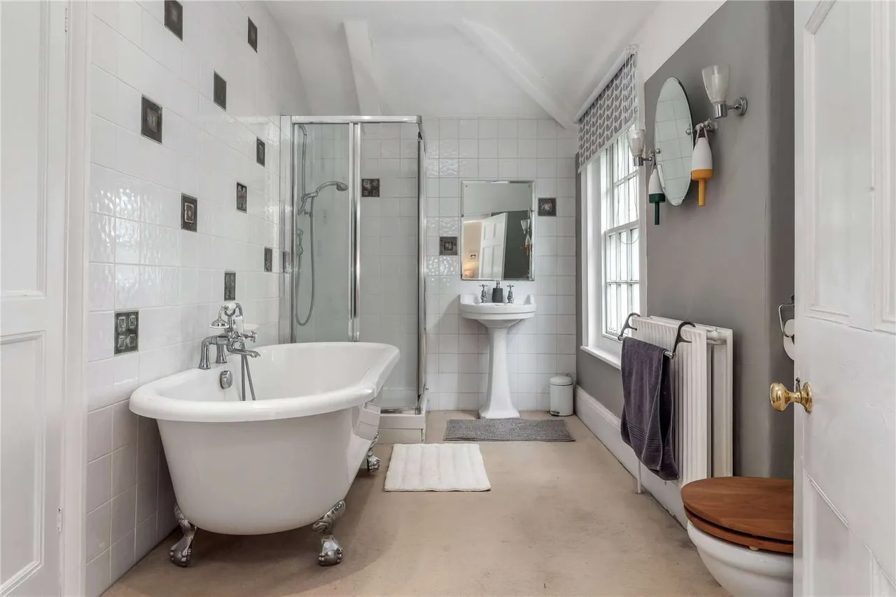 Altrincham Road, Styal, SK9, photo 12