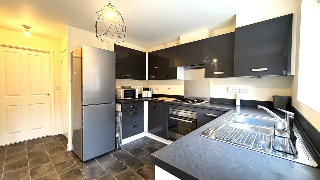 Wenlock Way, Ardwick, M12, photo 2