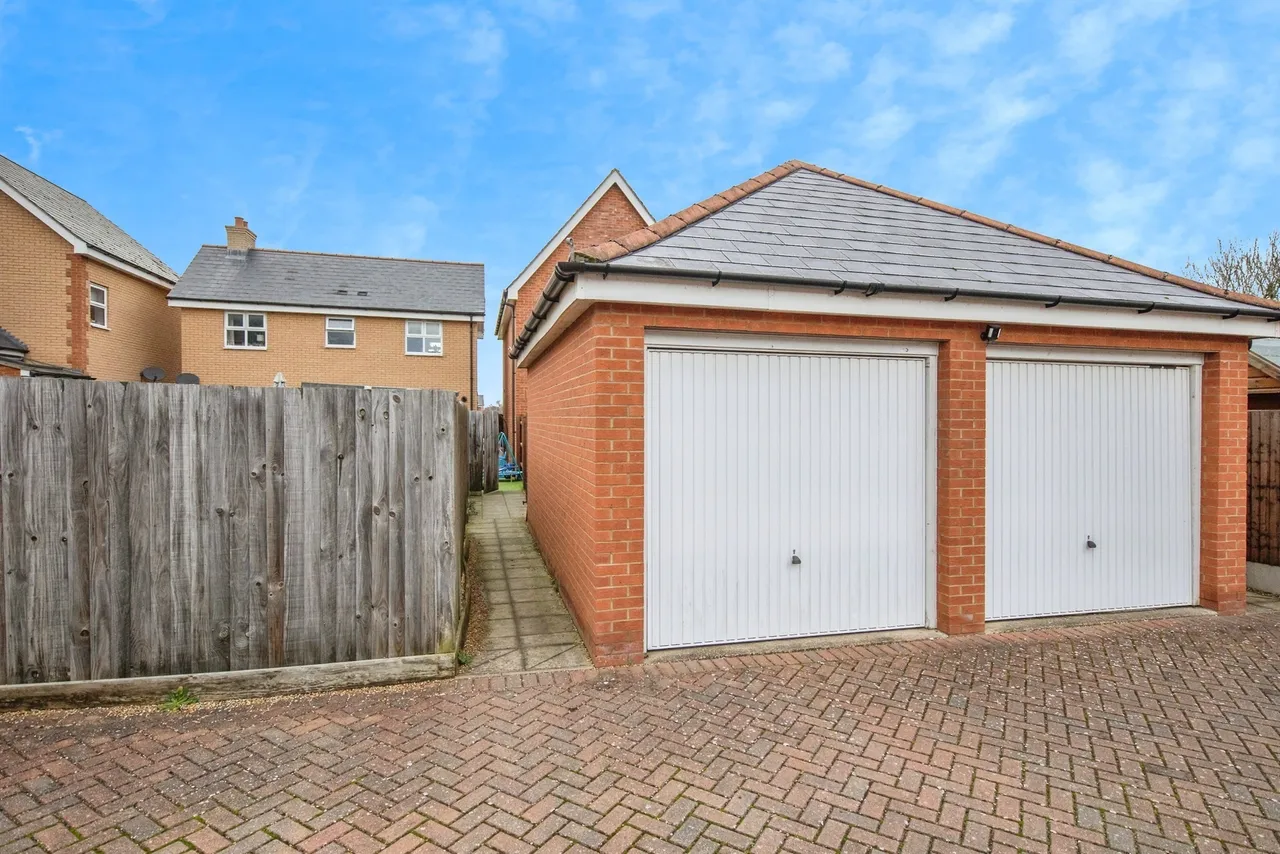 Peache Road, Colchester, photo 12