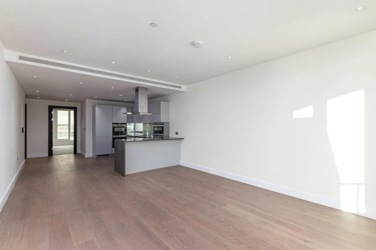 Cascade Court, photo 7