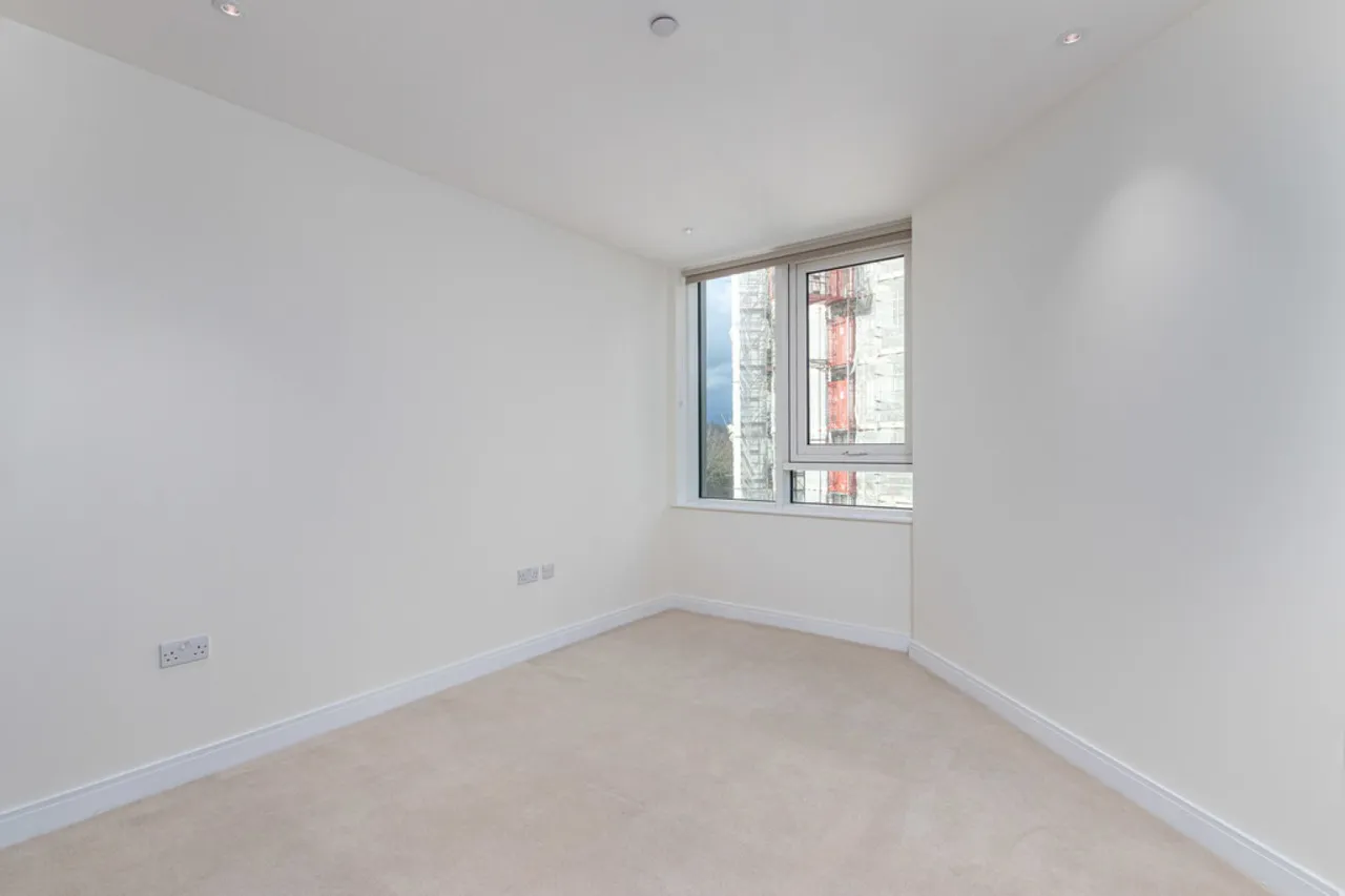 Cascade Court, photo 8
