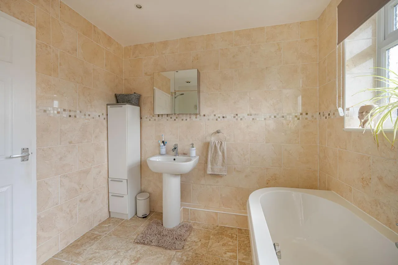High Street, Ingoldmells, PE25, photo 13