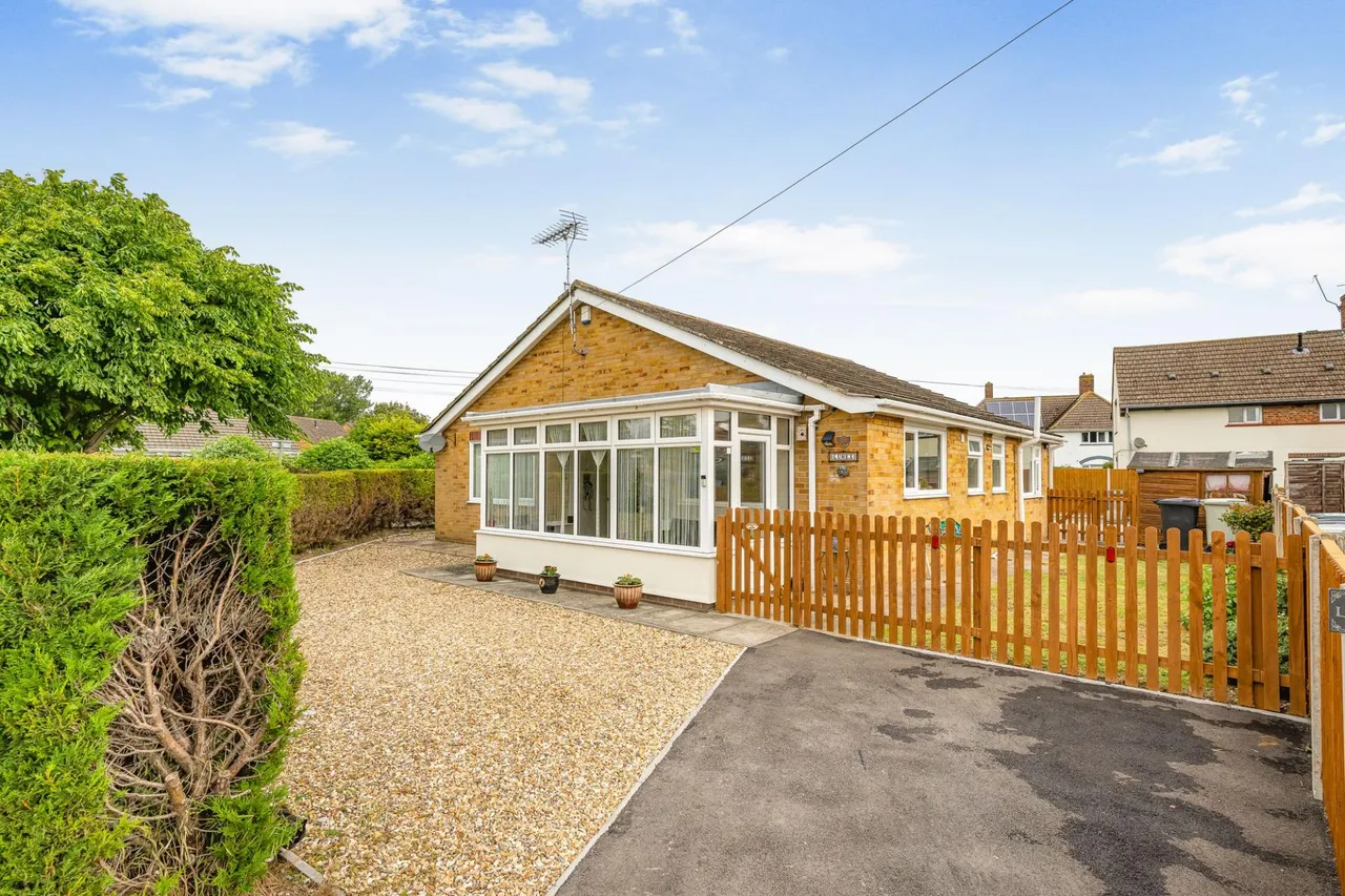 4 bed house for sale, High Street, Ingoldmells, PE25