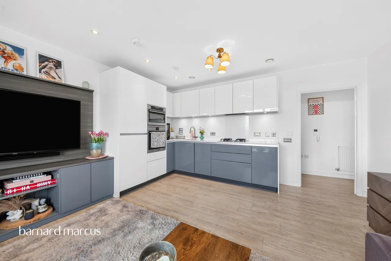 Copt Place, London, NW7, photo 6
