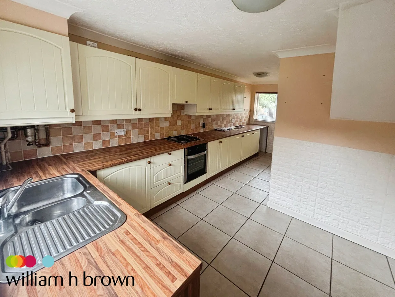 Latchetts Shaw, Basildon, SS16, photo 4
