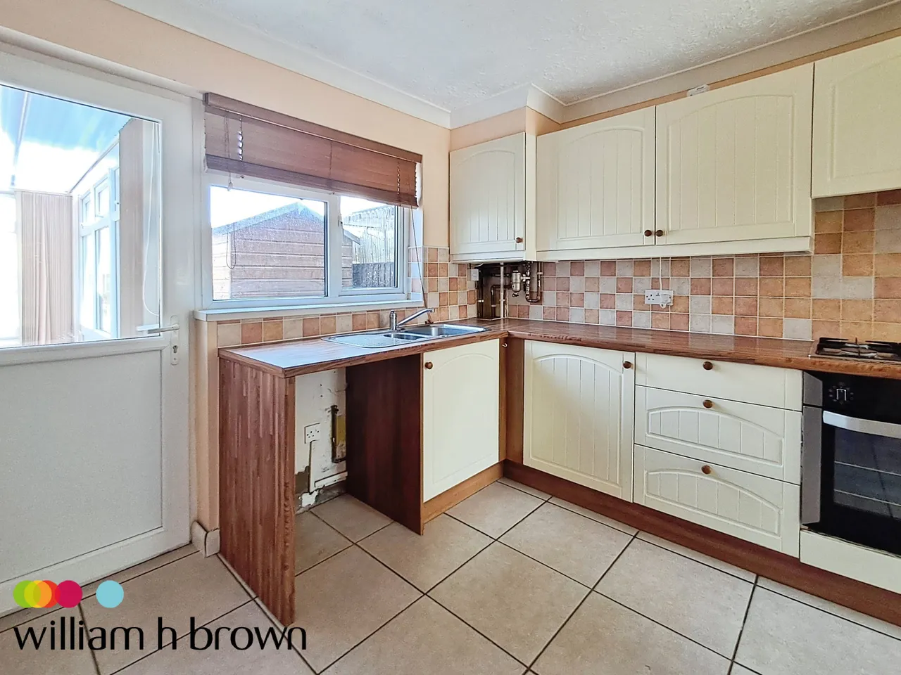 Latchetts Shaw, Basildon, SS16, photo 18