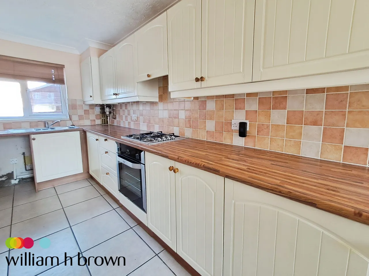 Latchetts Shaw, Basildon, SS16, photo 5