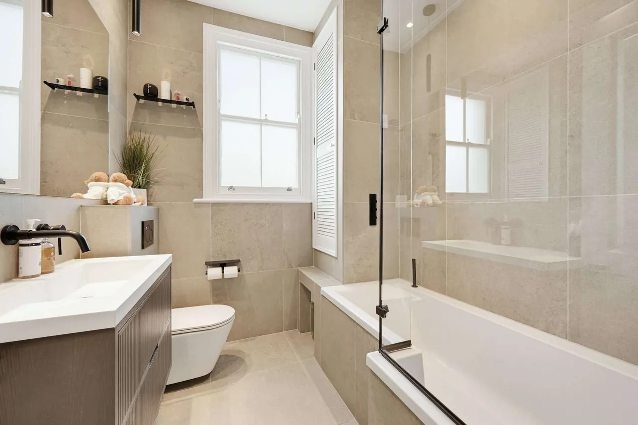 Hamilton Road, London, W4, photo 9