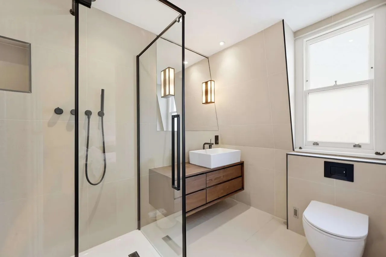 Hamilton Road, London, W4, photo 13