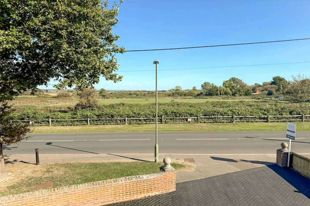 Littlehampton, BN17, photo 25